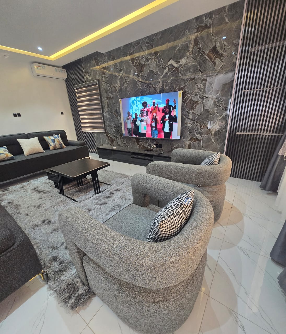 Luxury Media Lounge III by IGC Construction Company Ltd