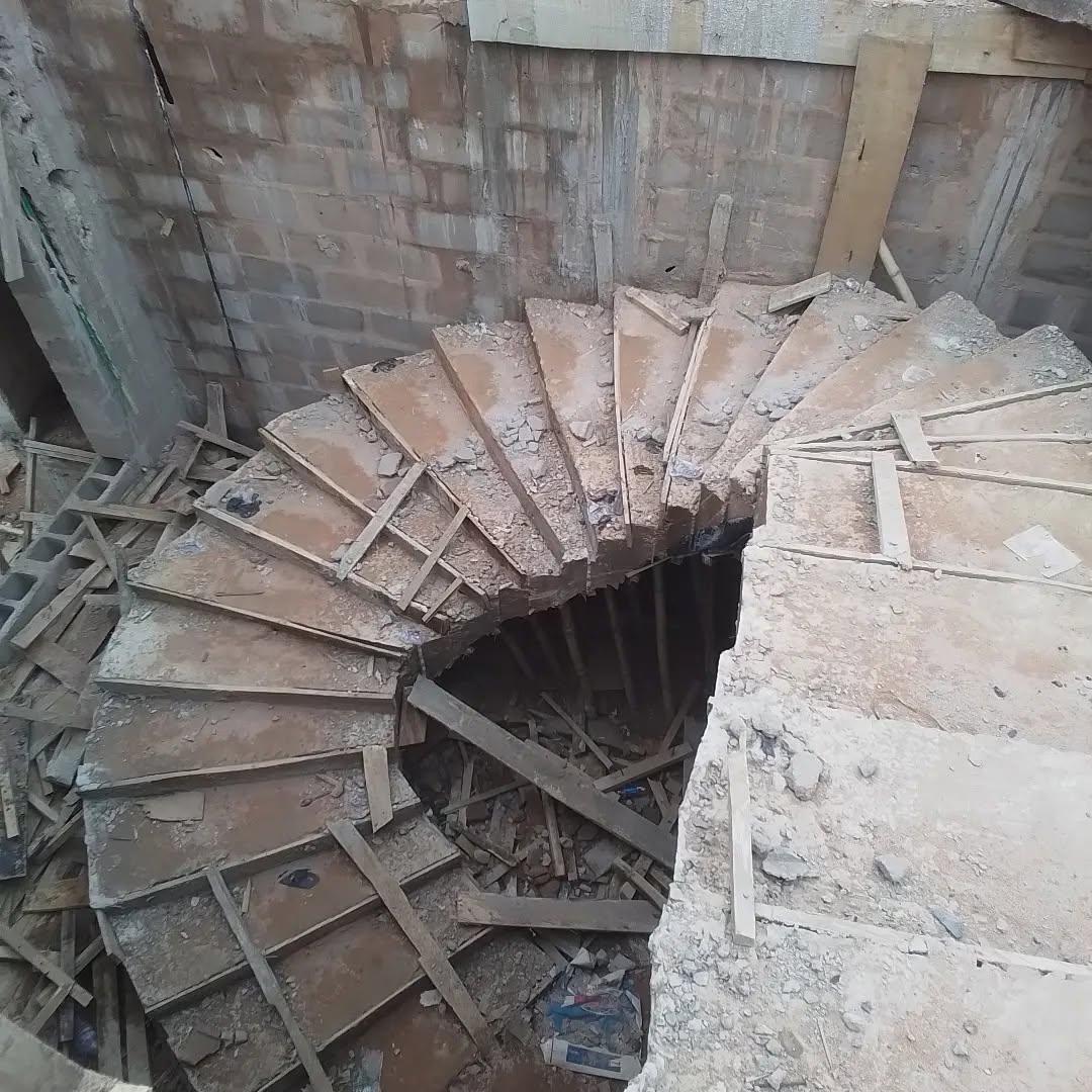 Reinforced staircase formwork on site