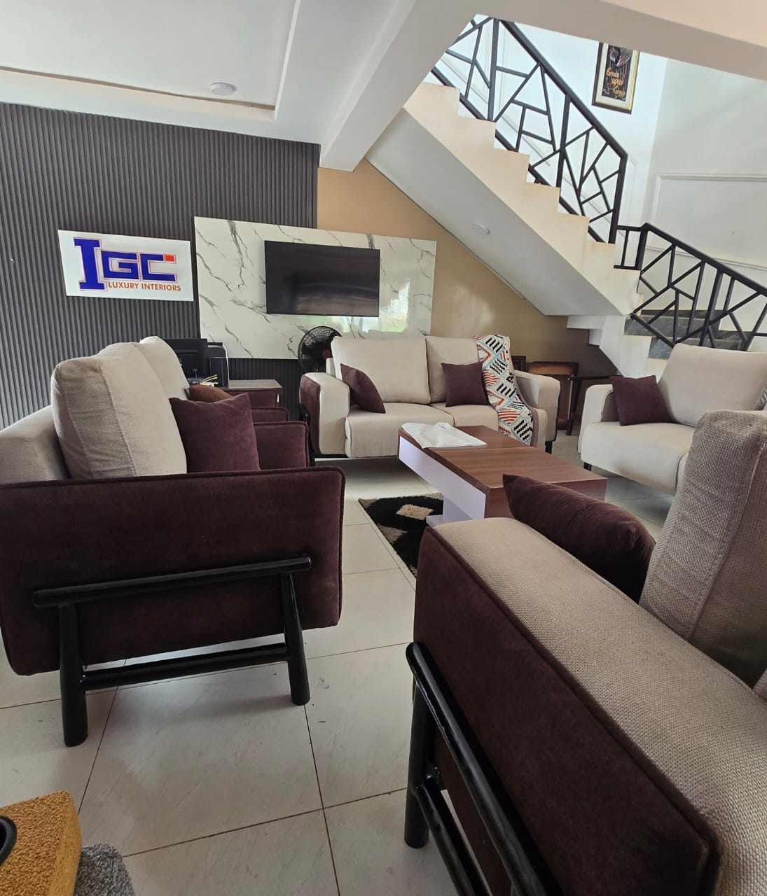 IGC Showroom Seating Display II by IGC Construction Company Ltd