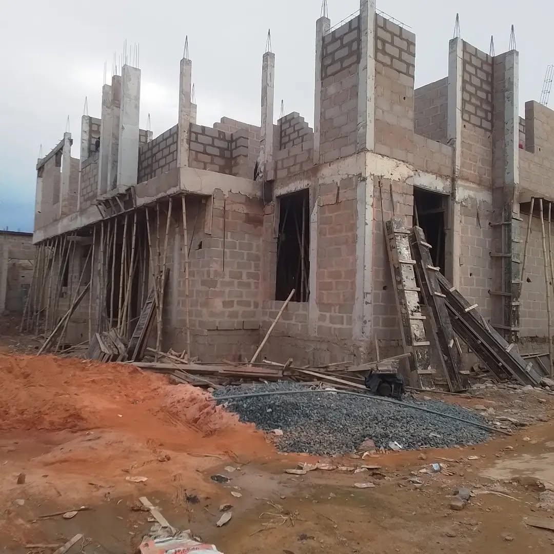 Blockwork in progress on a residential build